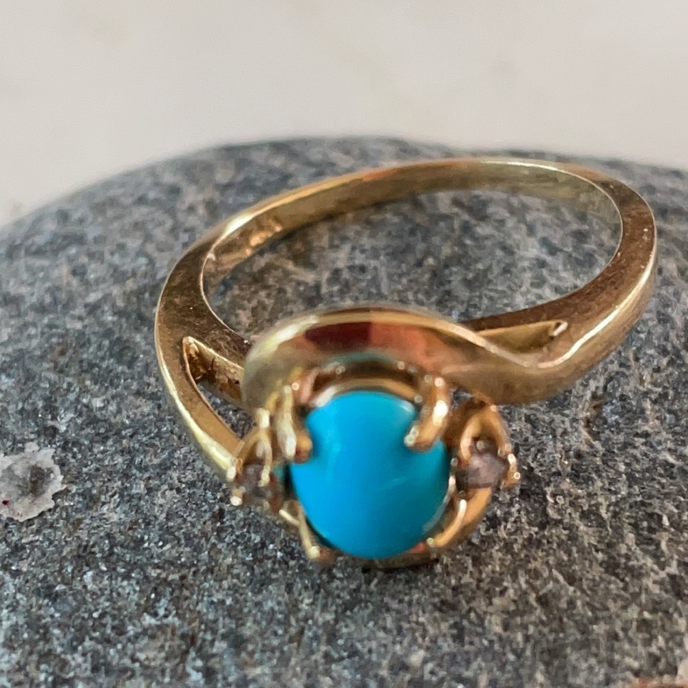 Vintage 14K Gold Native American Turquoise Ring - Picture 2 of 16